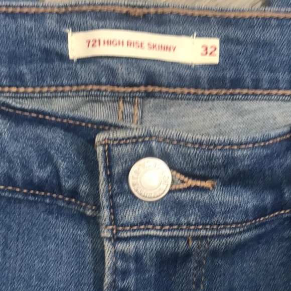 Levi’s 721 High Rise Skinny Light Blue Step Frey Hem Jeans size 32 - Picture 7 of 13